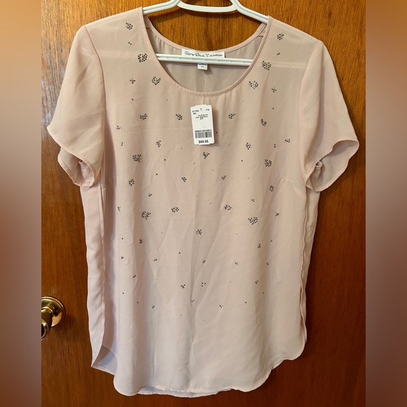 Le Chateau Top - Picture 1 of 4